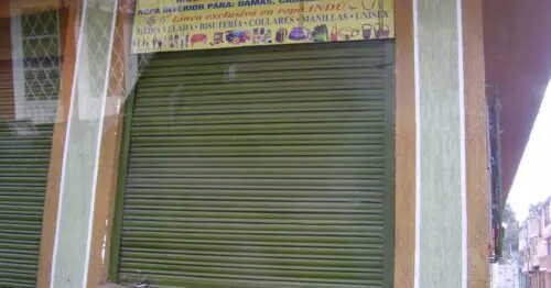 ALMACEN DE ROPA CALLE 23B ALMACEN DE ROPA CALLE 23B